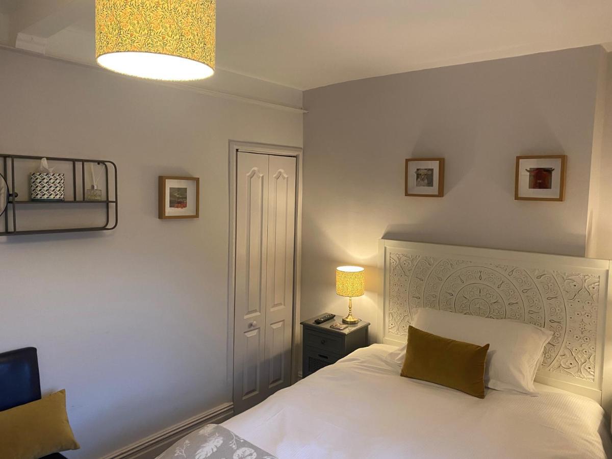 Talbot House Bed & Breakfast And Tearoom เพทลีย์บริดจ์ ภายนอก รูปภาพ