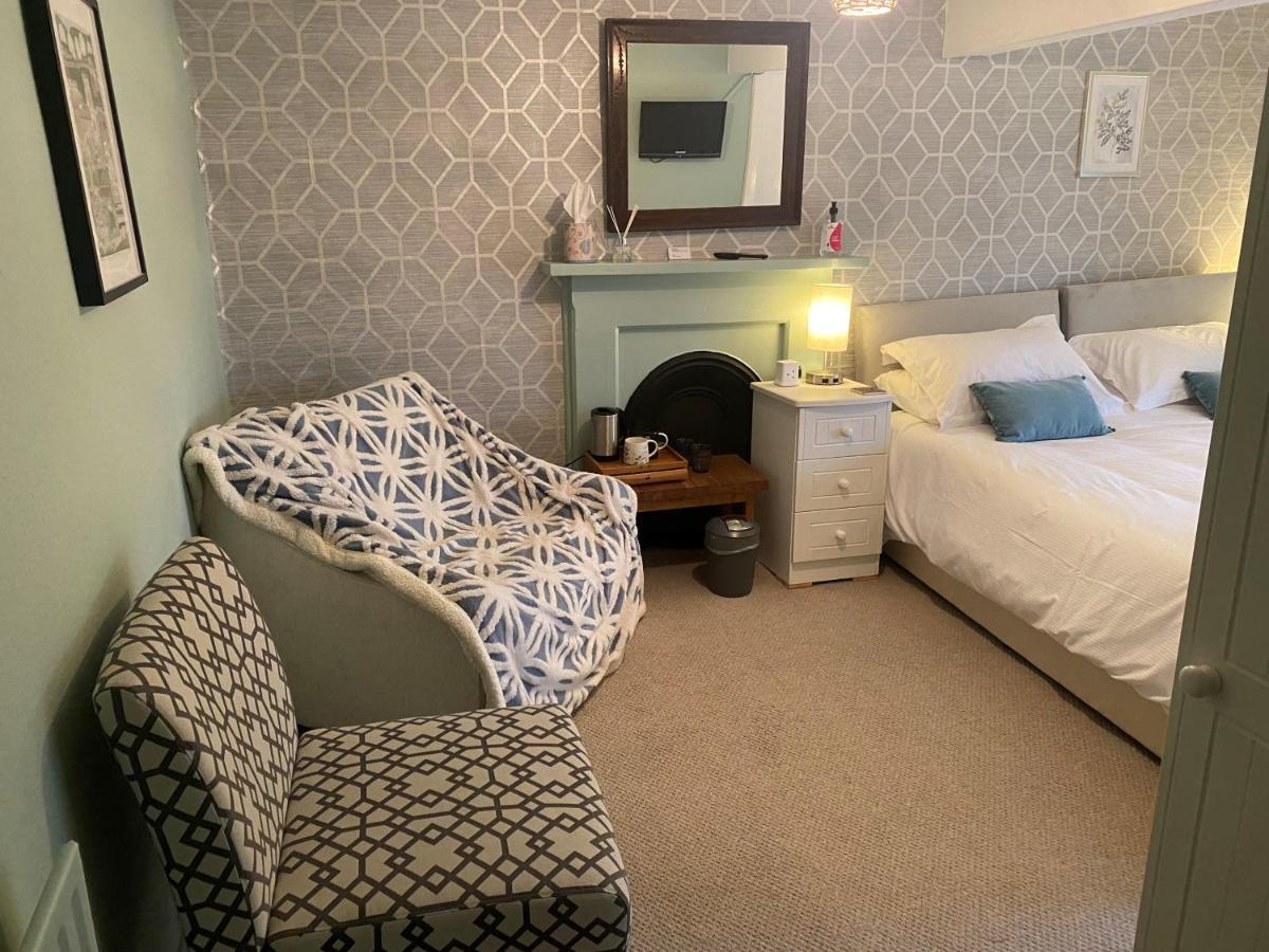 Talbot House Bed & Breakfast And Tearoom เพทลีย์บริดจ์ ภายนอก รูปภาพ