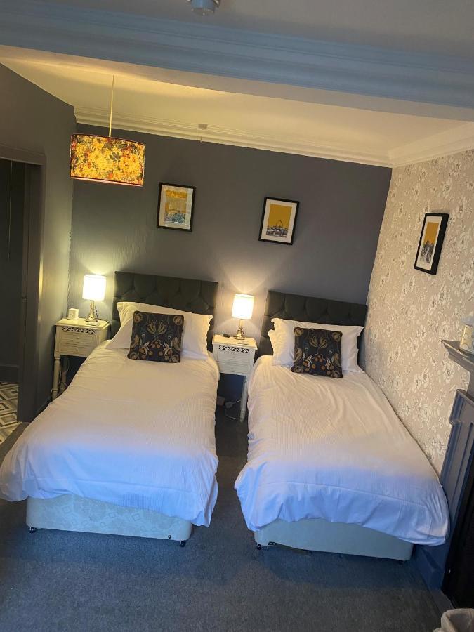 Talbot House Bed & Breakfast And Tearoom เพทลีย์บริดจ์ ภายนอก รูปภาพ